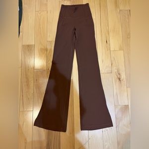 Lulu lemon super high rise split hem groove flares roasted brown size 0
